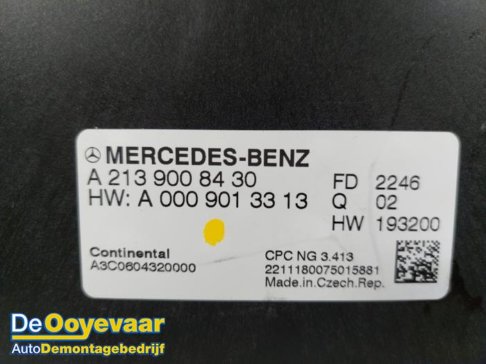 Automatic gearbox computer from a Mercedes-Benz CLA Shooting Brake (118.6) 1.3 CLA-180 Turbo 16V 2023