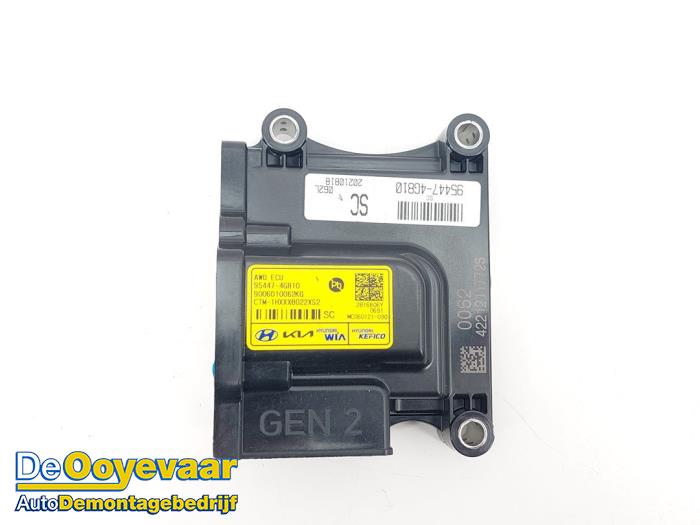 Usagé Transfer module 4x4 Hyundai Santa Fe IV 1.6 T-GDI HEV Prix € 89,99 Règlement à la marge proposé par Autodemontagebedrijf De Ooyevaar