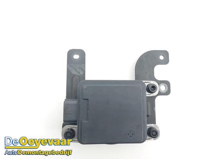 Begagnade Radarsensor Hyundai Santa Fe IV 1.6 T-GDI HEV Pris € 199,99 Marginaltabell erbjuds av Autodemontagebedrijf De Ooyevaar