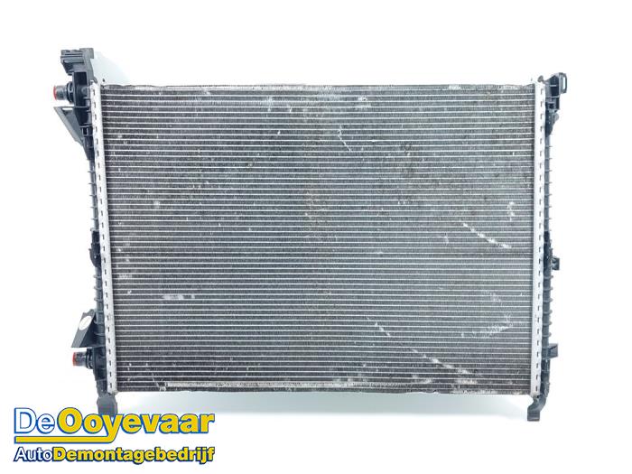 Usagé Radiateur BMW X7 M50d xDrive 3.0 24V Prix € 299,99 Règlement à la marge proposé par Autodemontagebedrijf De Ooyevaar