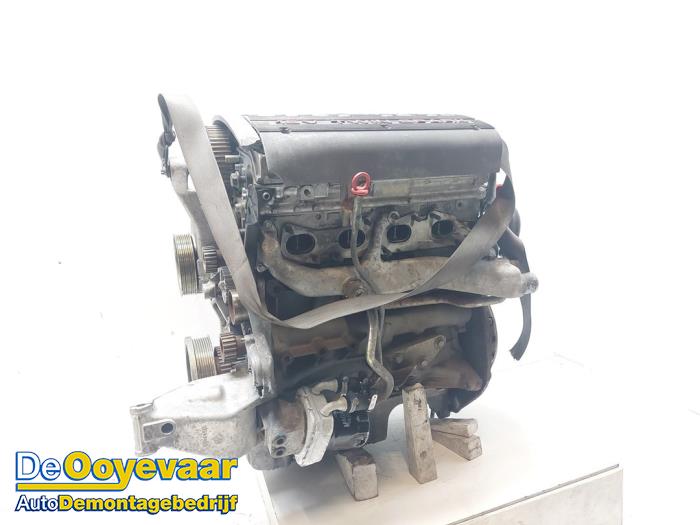 Używane Silnik Alfa Romeo Spider (916) 2.0 16V Twin Spark Cena € 1.399,99 Procedura marży oferowane przez Autodemontagebedrijf De Ooyevaar