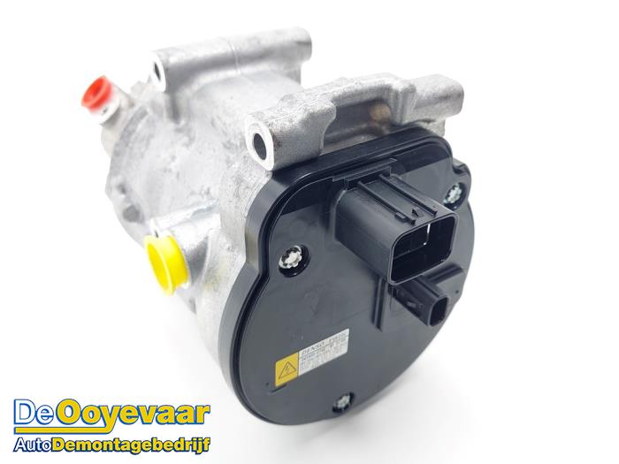 Gebrauchte Klimapumpe Toyota Yaris IV (P21/PA1/PH1) 1.5 12V Hybrid 115 Preis € 159,99 Margenregelung angeboten von Autodemontagebedrijf De Ooyevaar