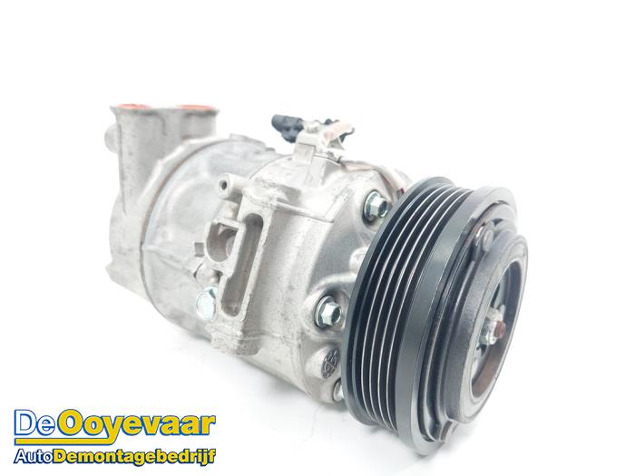 Usagé Pompe clim Opel Astra K 1.0 Turbo 12V Prix € 39,99 Règlement à la marge proposé par Autodemontagebedrijf De Ooyevaar