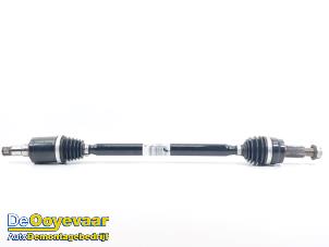 Używane Os napedowa prawy tyl Landrover Range Rover Evoque (LVJ/LVS) 2.0 16V Cena € 225,00 Procedura marży oferowane przez Autodemontagebedrijf De Ooyevaar
