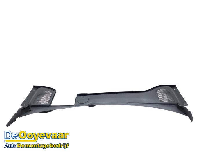 Używane Parawan Volvo XC60 I (DZ) 2.0 DRIVe 20V Cena € 39,99 Procedura marży oferowane przez Autodemontagebedrijf De Ooyevaar