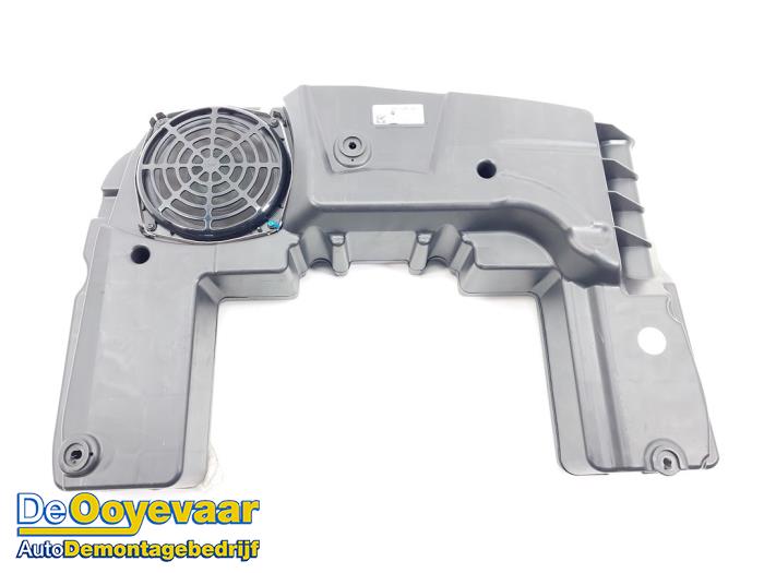 Używane Subwoofer Audi A1 (8X1/8XK) 1.2 TFSI Cena € 25,00 Procedura marży oferowane przez Autodemontagebedrijf De Ooyevaar