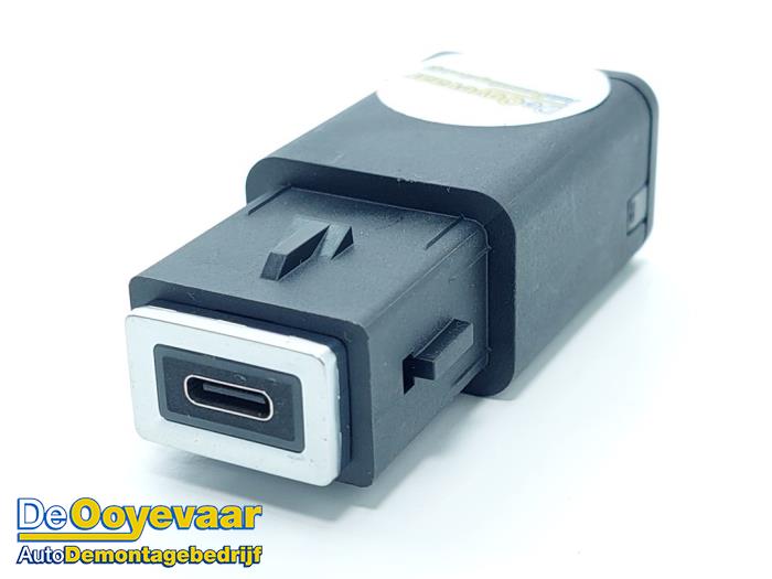 Connecteur USB Type C Pour Peugeot 3008 MK3 - Pièce 9831350680 - Occasion - Électricité