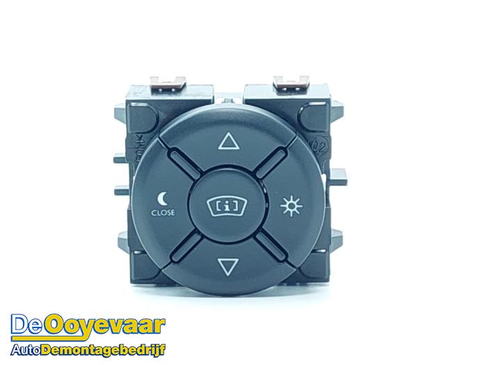 Used On-board computer controller Citroen C4 X (BD/BE/BF) ë-C4 X 54 kWh Price € 29,99 Margin scheme offered by Autodemontagebedrijf De Ooyevaar