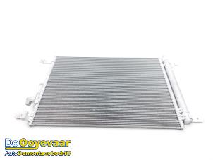 Condenseur de climatisation d'un Volkswagen Golf VIII Variant (GC5) 1.5 eTSI 16V 2024