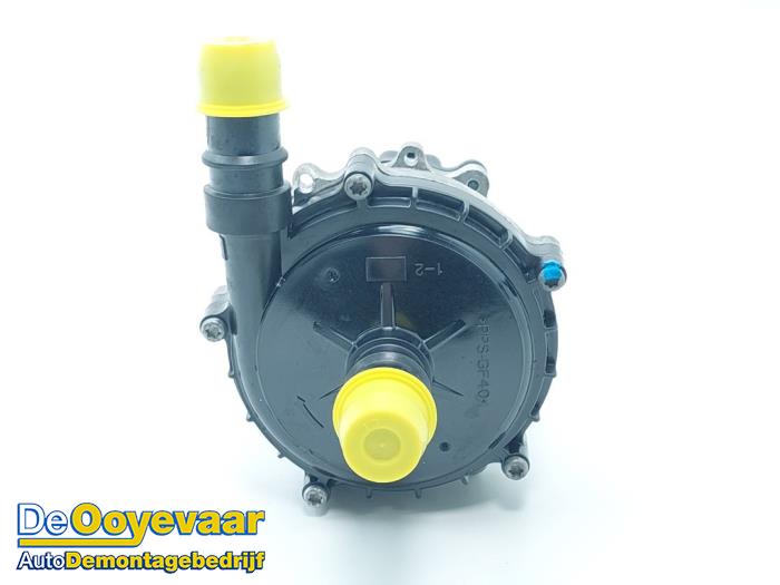 Begagnade Extra vattenpump Kia EV6 (CV) 77.4 kWh RWD Pris € 199,99 Marginaltabell erbjuds av Autodemontagebedrijf De Ooyevaar