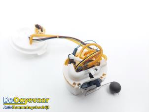 Used Electric fuel pump BMW X3 (G01) xDrive 20i 2.0 TwinPower Turbo 16V Price € 99,99 Margin scheme offered by Autodemontagebedrijf De Ooyevaar
