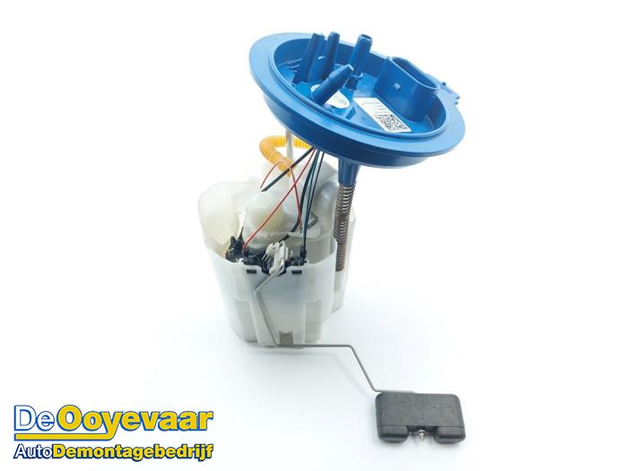 Usagé Pompe d'injection Seat Leon ST (5FF) 1.0 TSI 12V Prix € 15,00 Règlement à la marge proposé par Autodemontagebedrijf De Ooyevaar