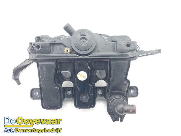 Usagé Ventilation carter Opel Vivaro 1.6 CDTI 95 Euro 6 Prix € 49,99 Règlement à la marge proposé par Autodemontagebedrijf De Ooyevaar