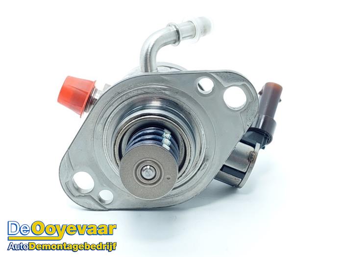 Begagnade Högtryckspump Opel Corsa F (UB/UH/UP) 1.2 Turbo 12V 100 Pris € 149,99 Marginaltabell erbjuds av Autodemontagebedrijf De Ooyevaar
