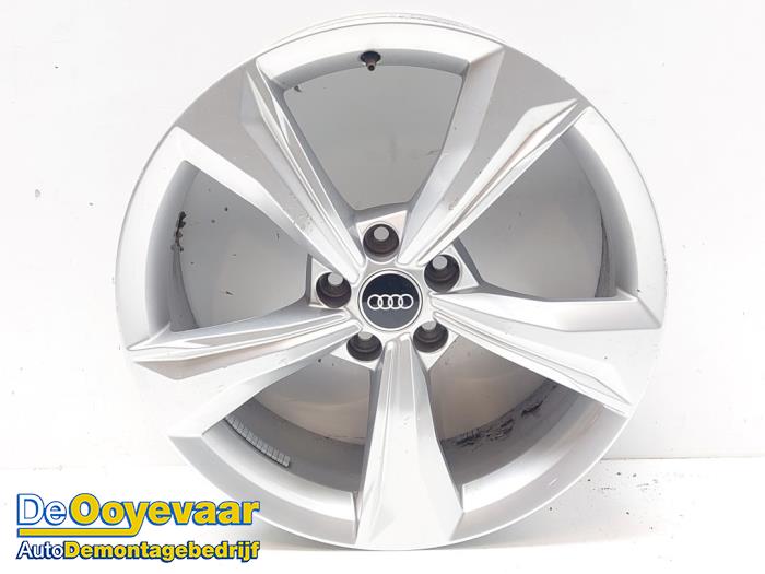 Używane Obrecz Audi RS Q3 (F3B) 2.5 TFSI 20V Quattro Cena € 69,99 Procedura marży oferowane przez Autodemontagebedrijf De Ooyevaar