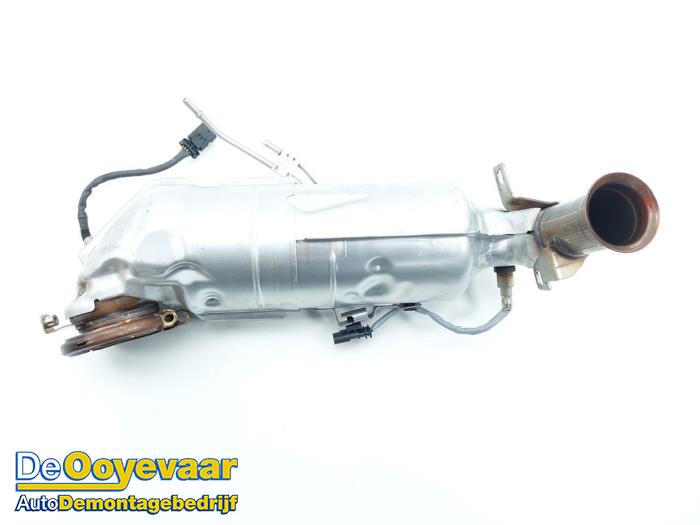 Gebrauchte Rußfilter Peugeot 2008 (UD/UK/UR/US/UX) 1.2 VTi 12V PureTech 100 Preis € 499,99 Margenregelung angeboten von Autodemontagebedrijf De Ooyevaar