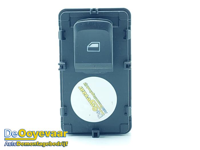 Usados Interruptor de ventanilla eléctrica MG ZS EV Precio € 19,99 Norma de margen ofrecido por Autodemontagebedrijf De Ooyevaar