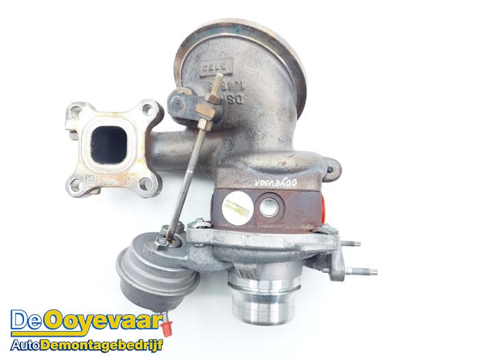 Używane Turbo Ford Focus 4 Wagon 1.0 Ti-VCT EcoBoost 12V 100 Cena € 199,99 Procedura marży oferowane przez Autodemontagebedrijf De Ooyevaar