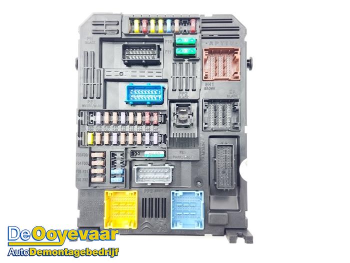Used Body control computer Peugeot 2008 (UD/UK/UR/US/UX) 1.2 VTi 12V PureTech 100 Price € 39,99 Margin scheme offered by Autodemontagebedrijf De Ooyevaar