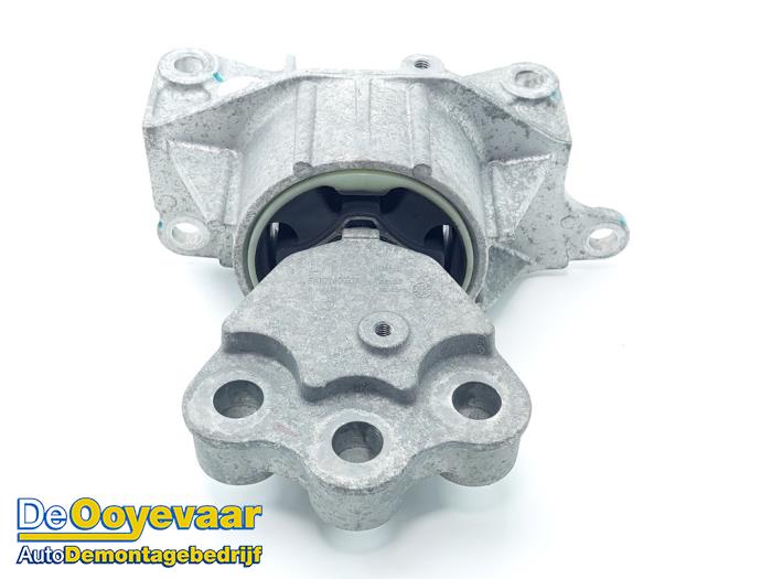 Used Engine mount MG ZS EV Price € 25,00 Margin scheme offered by Autodemontagebedrijf De Ooyevaar