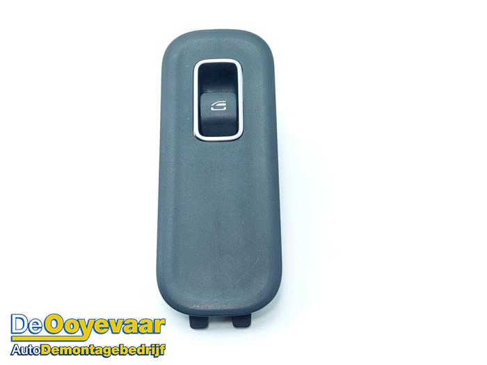 Usados Interruptor de ventanilla eléctrica Mercedes CLA (118.3) 1.3 CLA-180 Turbo 16V Precio € 9,99 Norma de margen ofrecido por Autodemontagebedrijf De Ooyevaar