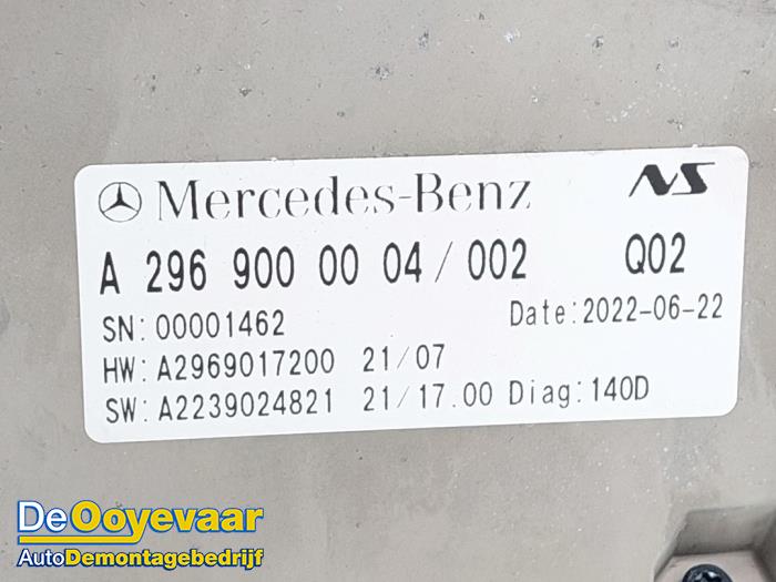 Frontscheibenanzeige van een Mercedes-Benz EQS (X296) 450+ 108/118 kWh 2023