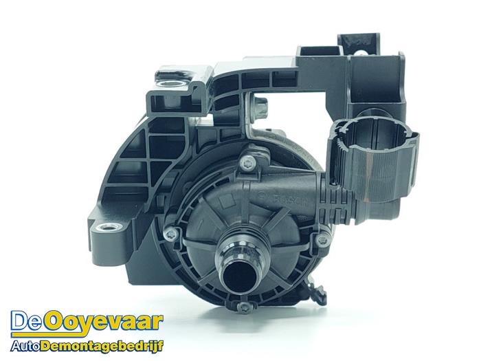Begagnade Extra vattenpump Mercedes EQS (X296) 450+ 108/118 kWh Pris € 69,99 Marginaltabell erbjuds av Autodemontagebedrijf De Ooyevaar