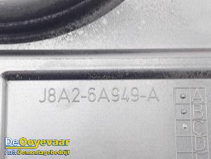 Abdeckblech Motor van een Landrover Velar 2019