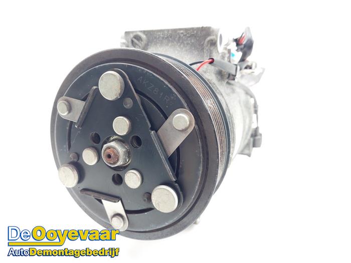 Usagé Pompe clim Renault Scénic IV (RFAJ) 1.3 TCE 160 16V Prix € 75,00 Règlement à la marge proposé par Autodemontagebedrijf De Ooyevaar