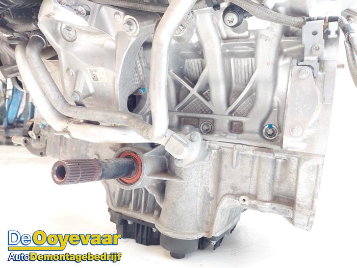 Engine from a Mercedes-AMG GLC Coupé AMG (C253) 4.0 63 S AMG 4.0 V8 32V Turbo 4-Matic+ 2018