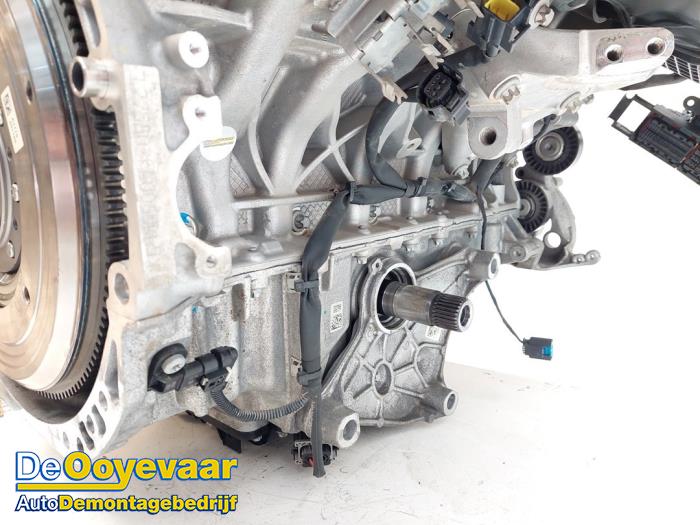 Engine from a Mercedes-AMG GLC Coupé AMG (C253) 4.0 63 S AMG 4.0 V8 32V Turbo 4-Matic+ 2018
