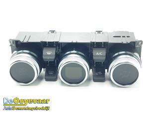Usagé Panneau de commandes chauffage Dacia Duster (SR) 1.5 dCi 109 4x4 Prix € 99,99 Règlement à la marge proposé par Autodemontagebedrijf De Ooyevaar
