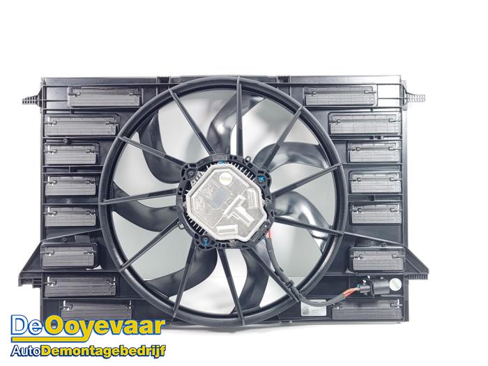 Używane Wentylator Audi Q8 E-tron (GEG) 50 Quattro 95 kWh Cena € 299,99 Procedura marży oferowane przez Autodemontagebedrijf De Ooyevaar