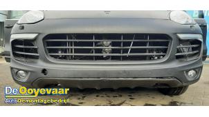Used Front bumper Porsche Cayenne II (92A) 3.6 24V Price € 849,99 Margin scheme offered by Autodemontagebedrijf De Ooyevaar