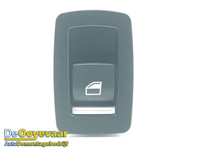 Usados Interruptor de ventanilla eléctrica BMW X5 (F15) xDrive 40e 2.0 Precio € 9,99 Norma de margen ofrecido por Autodemontagebedrijf De Ooyevaar