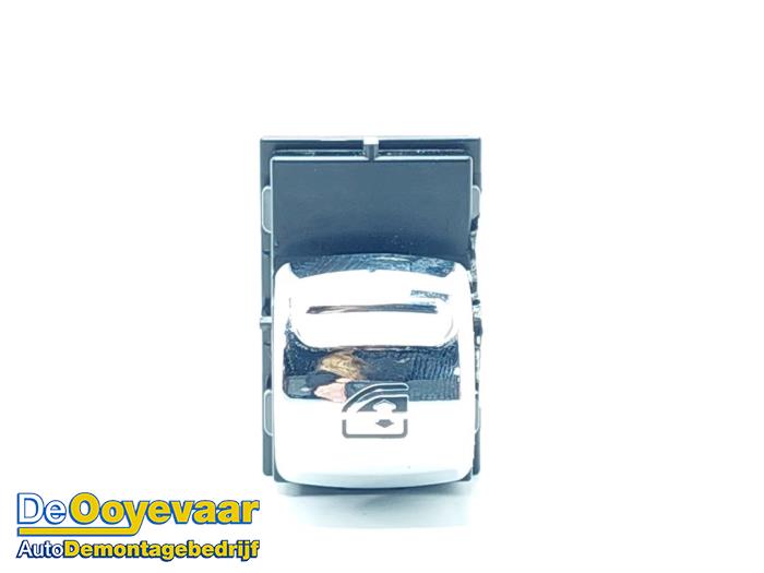 Usados Interruptor de ventanilla eléctrica Mini Mini (F56) 1.5 12V Cooper Precio € 9,99 Norma de margen ofrecido por Autodemontagebedrijf De Ooyevaar