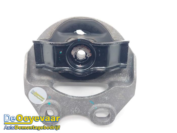 Used Engine mount Dacia Spring 45 Price € 39,99 Margin scheme offered by Autodemontagebedrijf De Ooyevaar