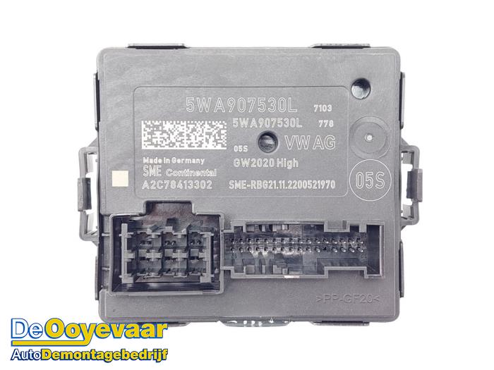 Usados Módulo Gateway Audi A3 Sportback (8YA) 1.0 30 TFSI 12V Mild hybrid Precio € 69,99 Norma de margen ofrecido por Autodemontagebedrijf De Ooyevaar