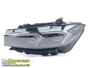 Usados Faro izquierda BMW 3 serie (G20) 330e xDrive 2.0 TwinPower Turbo 16V Precio € 999,99 Norma de margen ofrecido por Autodemontagebedrijf De Ooyevaar