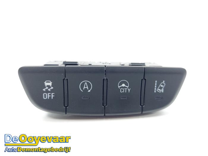 Używane Przelacznik Start/Stop Opel Karl 1.0 12V Cena € 9,99 Procedura marży oferowane przez Autodemontagebedrijf De Ooyevaar