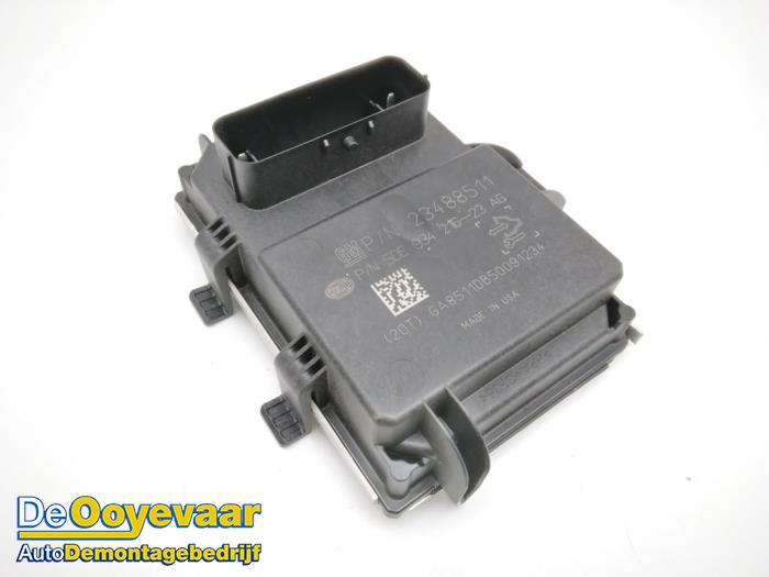 Usagé Module pompe carburant Opel Corsa E 1.0 SIDI Turbo 12V Prix € 29,99 Règlement à la marge proposé par Autodemontagebedrijf De Ooyevaar