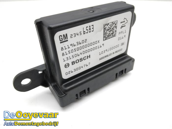 Begagnade PDC-modul Opel Corsa E 1.0 SIDI Turbo 12V Pris € 29,99 Marginaltabell erbjuds av Autodemontagebedrijf De Ooyevaar