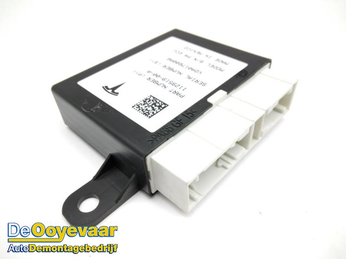 Begagnade PDC-modul Tesla Model S 75D Pris € 49,99 Marginaltabell erbjuds av Autodemontagebedrijf De Ooyevaar