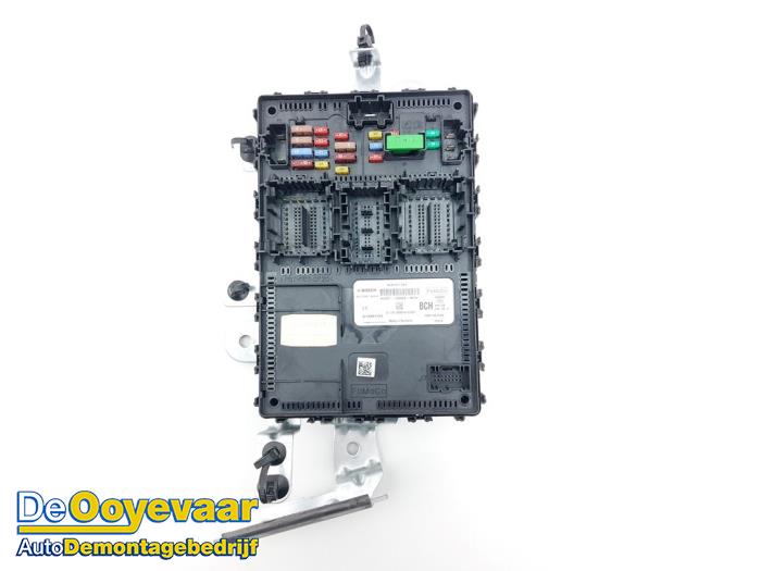 Used Body control computer Ford Fiesta 7 1.0 EcoBoost 12V 100 Price € 79,99 Margin scheme offered by Autodemontagebedrijf De Ooyevaar