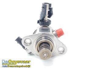 Begagnade Högtryckspump Hyundai Kona (OS) 1.6 T-GDI 16V AWD Pris € 225,00 Marginaltabell erbjuds av Autodemontagebedrijf De Ooyevaar