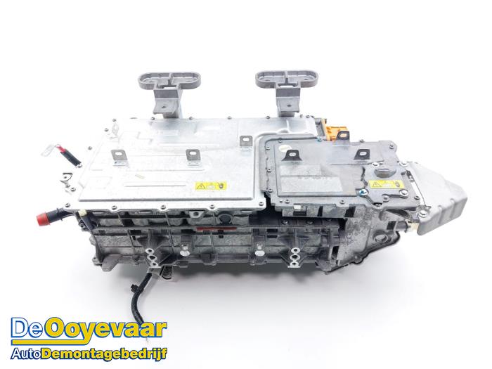 Używane Ladowarka pokladowa Renault Megane E-Tech (RCB) 40 kWh Cena € 749,99 Procedura marży oferowane przez Autodemontagebedrijf De Ooyevaar