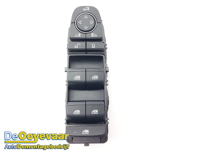 Usados Interruptor de ventanilla eléctrica BYD Atto 3 60 kWh Precio € 75,00 Norma de margen ofrecido por Autodemontagebedrijf De Ooyevaar