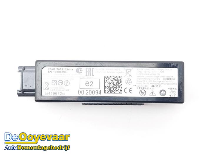 Begagnade Extrabatteri Peugeot 408 1.6 16V HYbrid 225 Pris € 15,00 Marginaltabell erbjuds av Autodemontagebedrijf De Ooyevaar