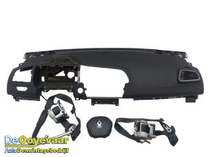 Usados Conjunto de airbags + salpicadero Renault Kadjar (RFEH) 1.2 Energy TCE 130 Precio € 899,99 Norma de margen ofrecido por Autodemontagebedrijf De Ooyevaar