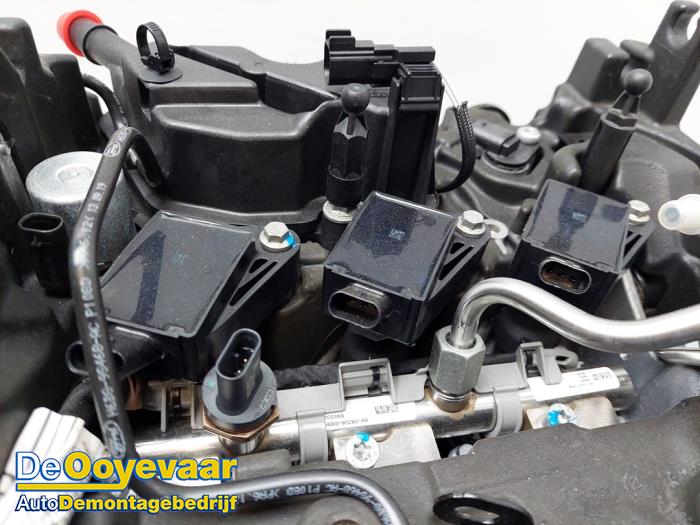 Engine from a Ford Focus 4 Wagon 1.0 Ti-VCT EcoBoost 12V 100 2020